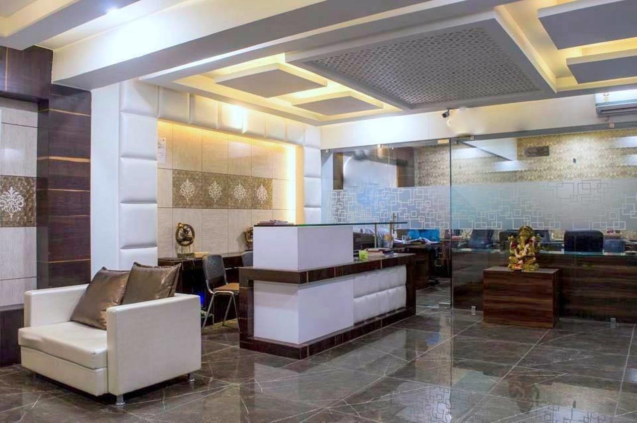 Hotel Tilak Bhopal Bagian luar foto